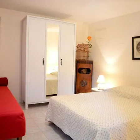 Apartment Le Lavandou - 5 Pers, 50 M2, 2/1