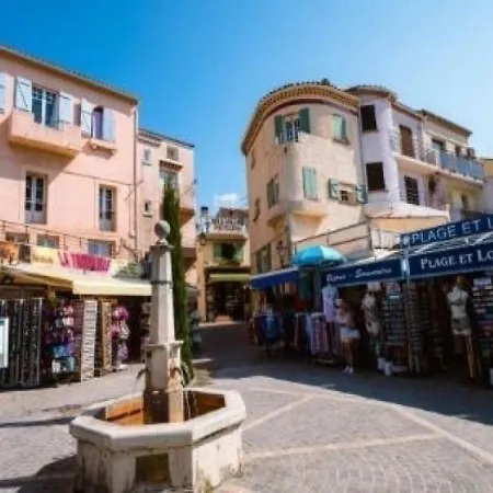 Apartment Le Lavandou - 5 Pers, 50 M2, 2/1 *